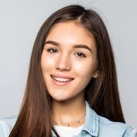 María G., Perú